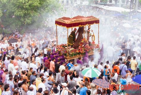 how is easter celebrated in colombia